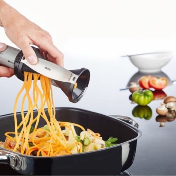 Spirelliu 2.0 by GEFU spiral vegetable slicer NIB - Picture 7 of 8